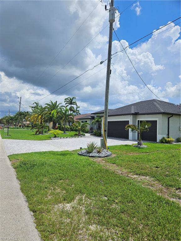 CAPE CORAL - Land