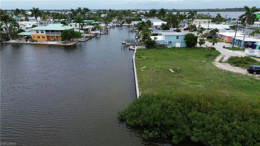 MARINER POINTE CONDO - Land