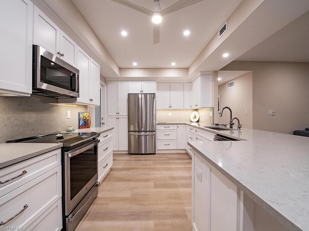 COLONY GARDENS - Residential