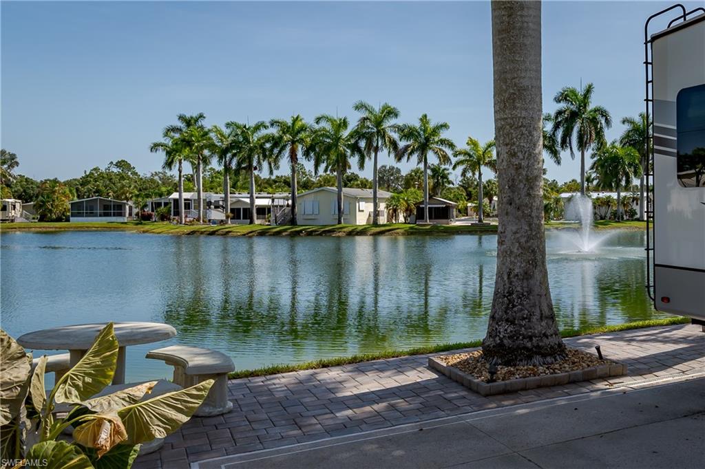 SILVER LAKES - Land