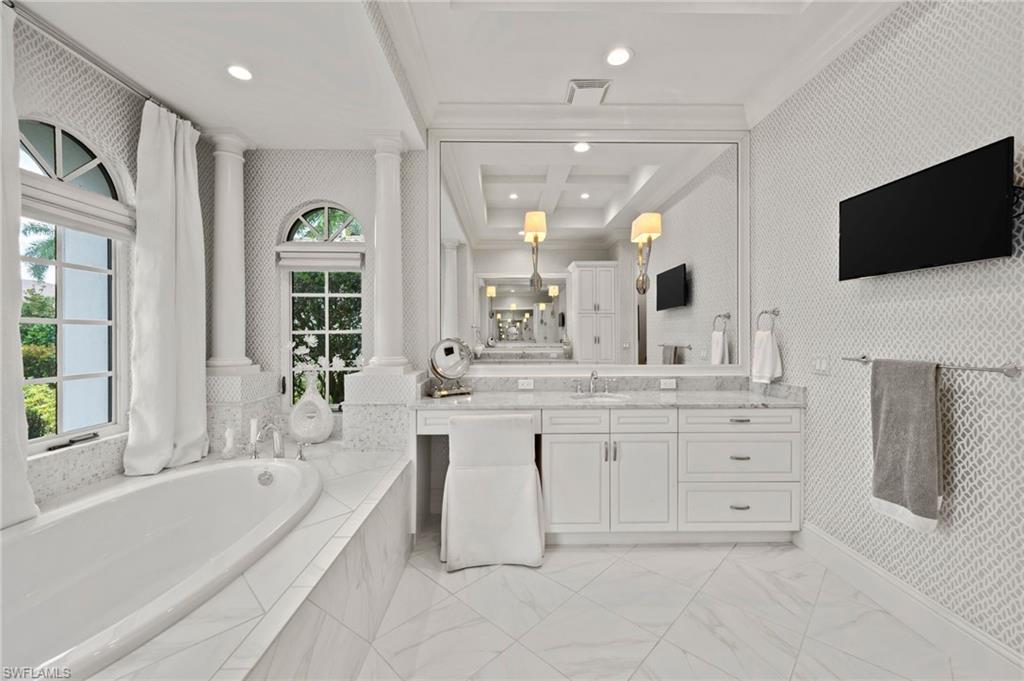 QUAIL WEST - Residential