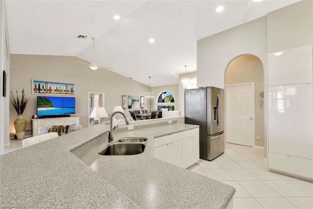 MARCO ISLAND - Residential