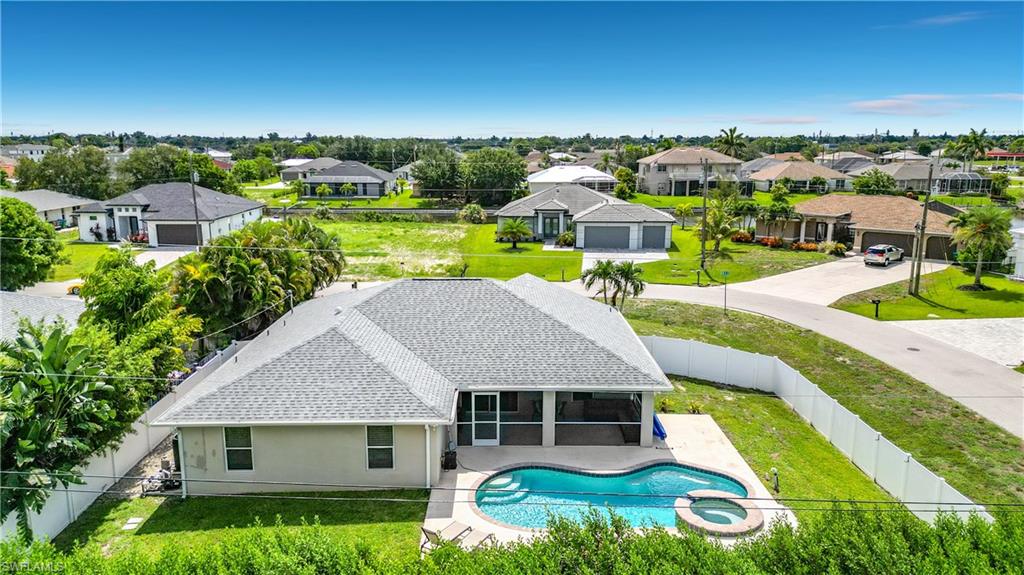 CAPE CORAL - Residential