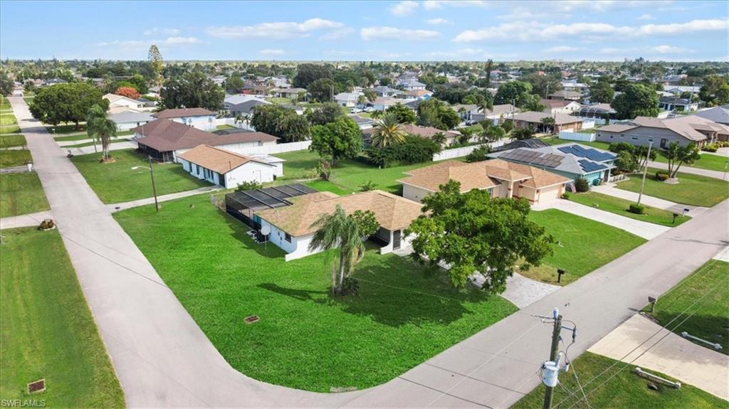 CAPE CORAL - Residential