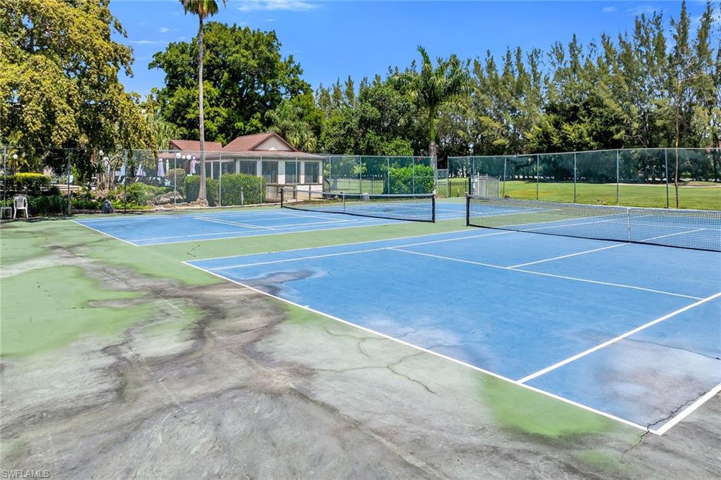 FOREST LAKES GOLF AND TENNIS CLUB - Residential