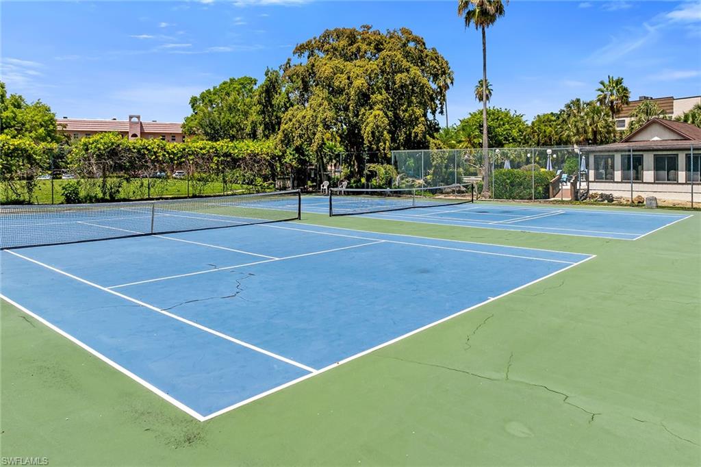 FOREST LAKES GOLF AND TENNIS CLUB - Residential