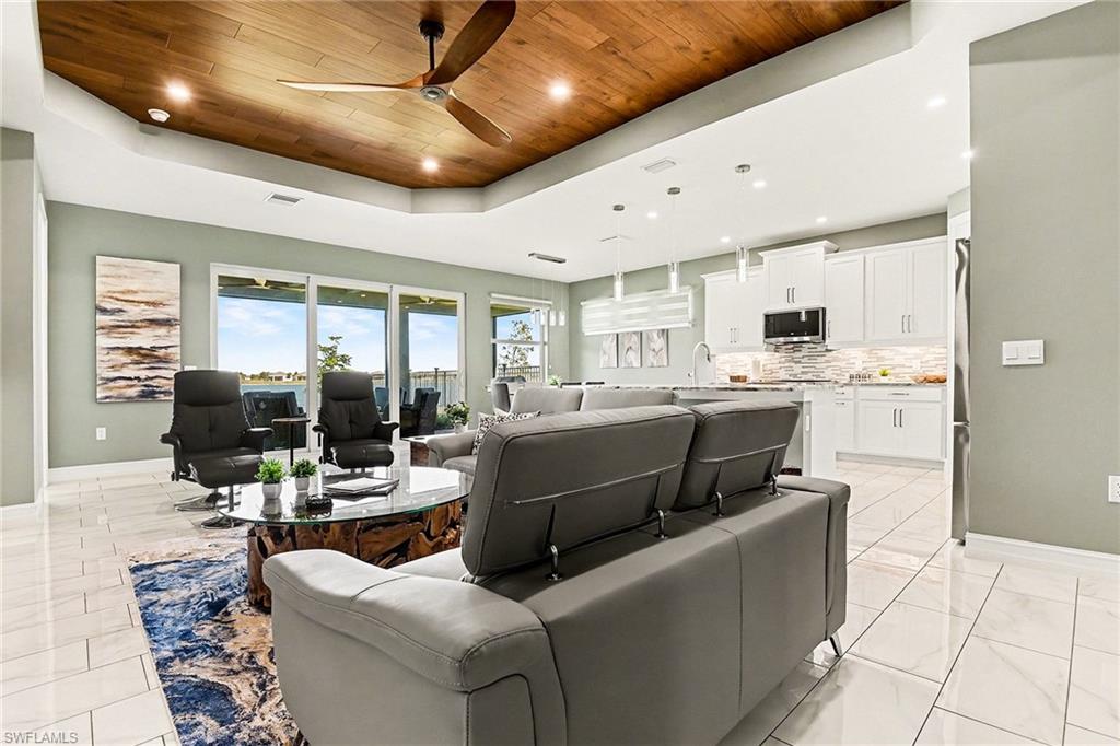 STONEWATER - Residential