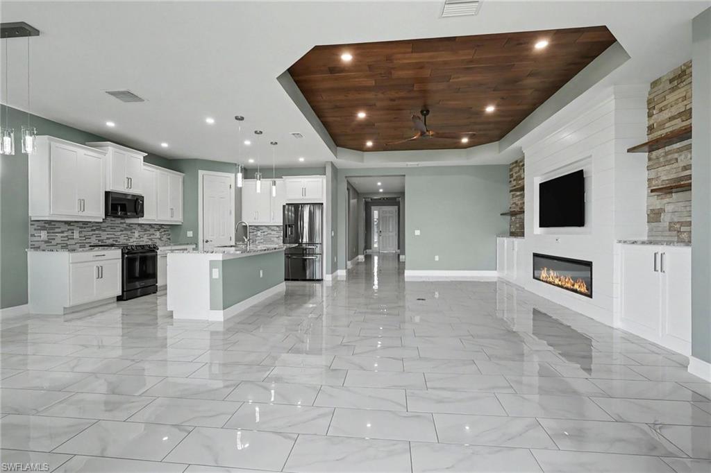 STONEWATER - Residential