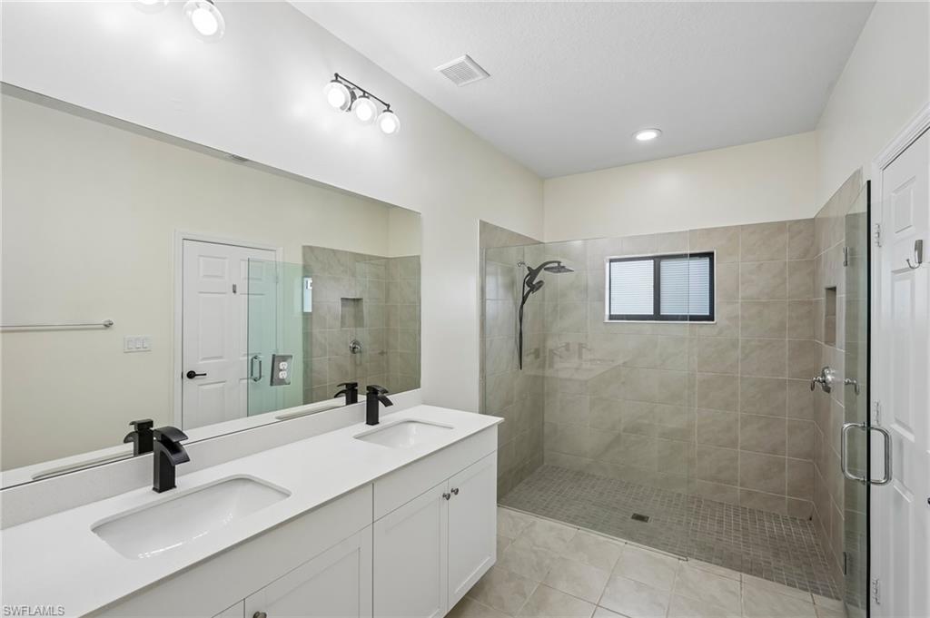 MAPLE RIDGE - Residential