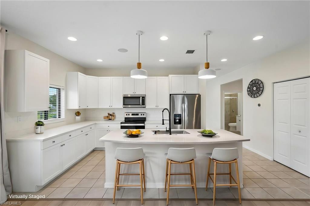 MAPLE RIDGE - Residential