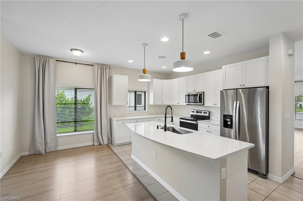 MAPLE RIDGE - Residential