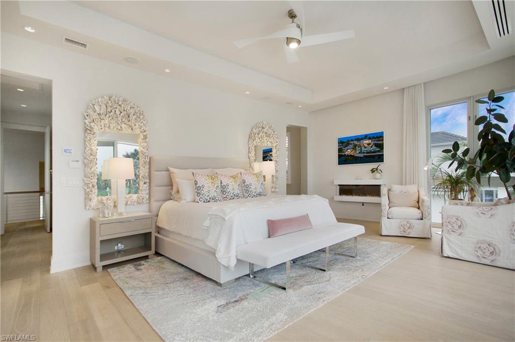 ROYAL HARBOR - Residential