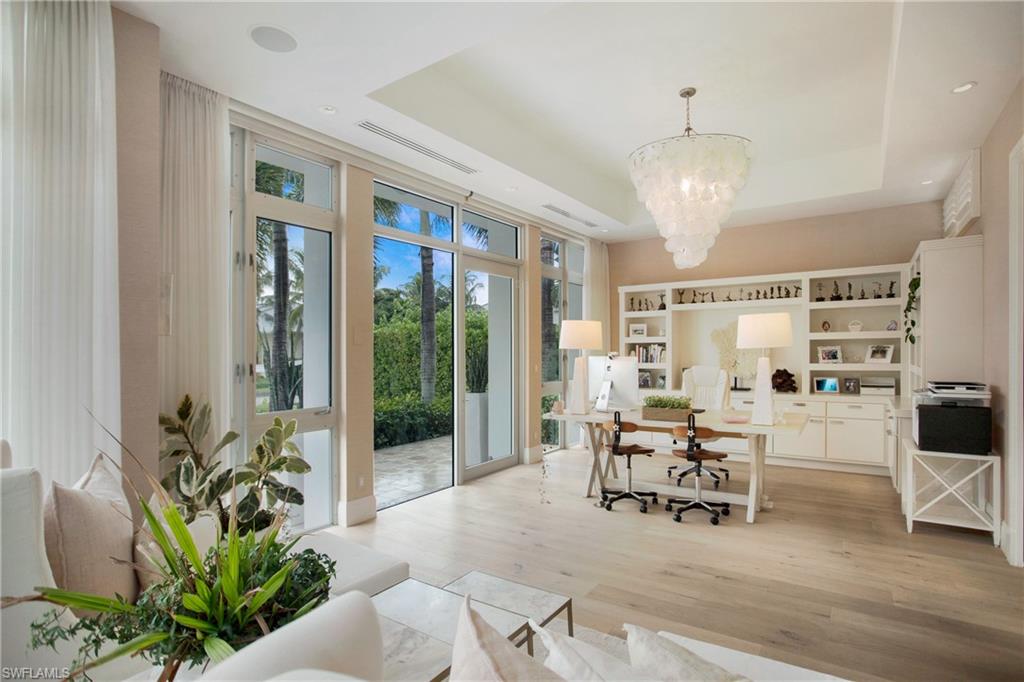 ROYAL HARBOR - Residential