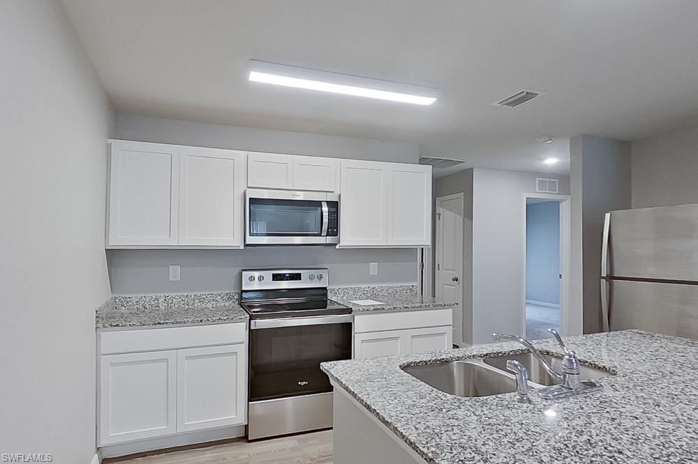 VISTANNA VILLAS - Residential Lease