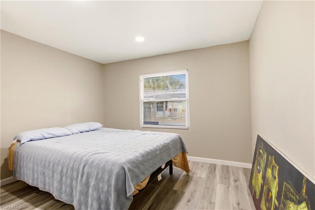 HOLIDAY TRAVEL PARK - Residential