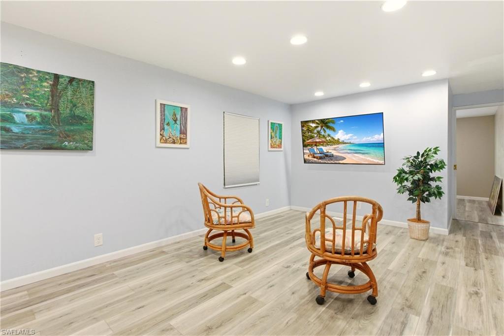 HOLIDAY TRAVEL PARK - Residential