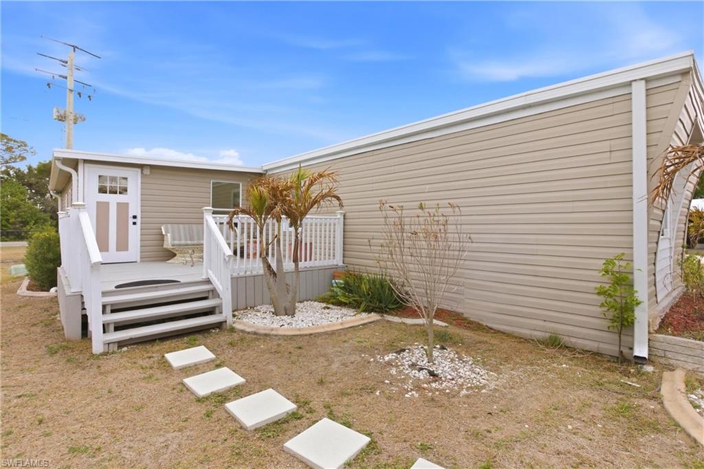 HOLIDAY TRAVEL PARK - Residential
