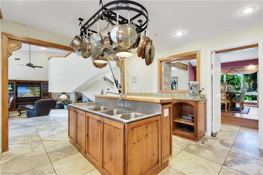 OAKES ESTATES - Residential