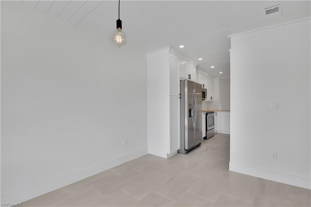ABBINGTON VILLAGE - Residential