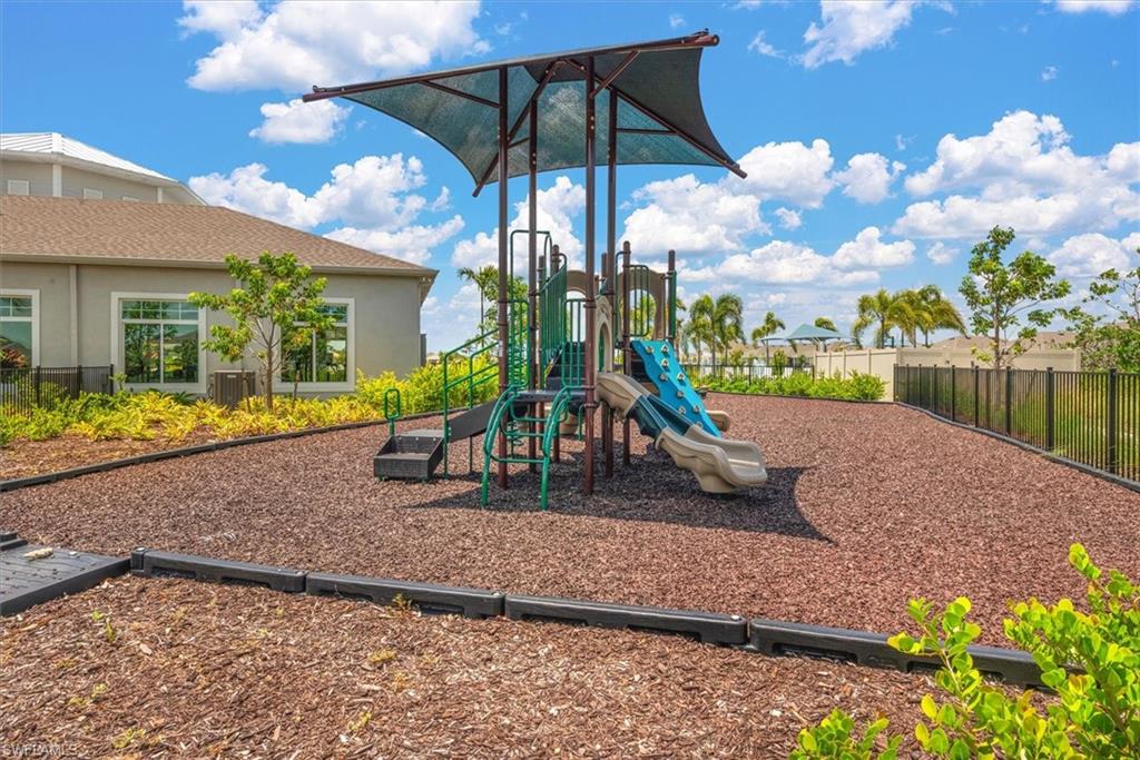 CORAL BAY - Residential