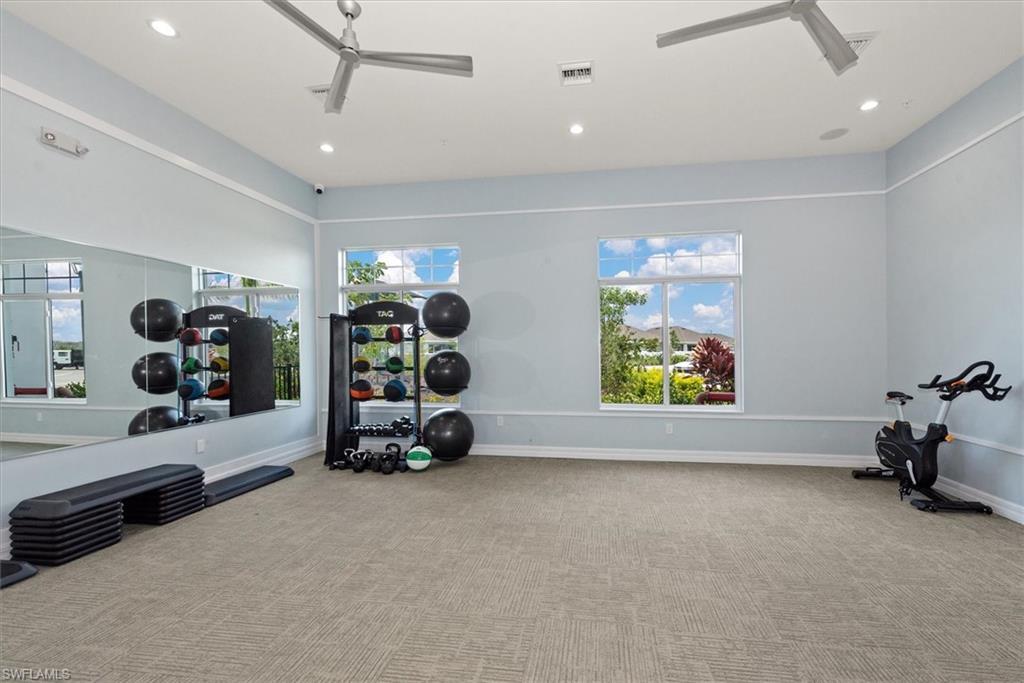 CORAL BAY - Residential