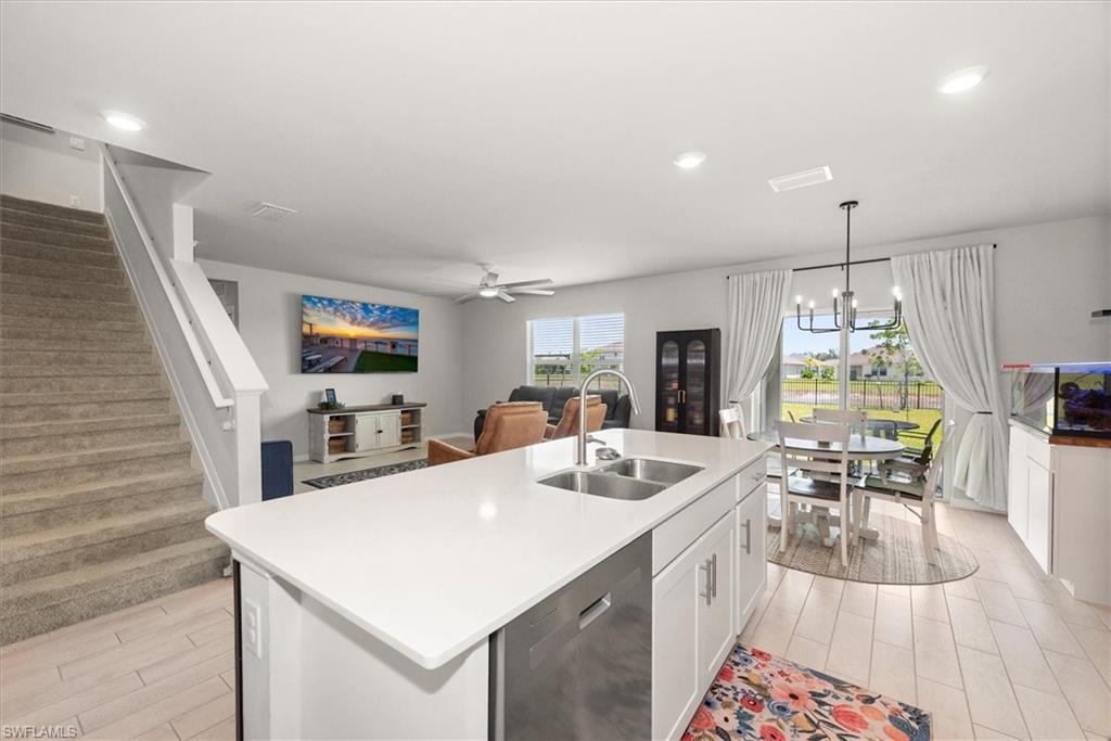 CORAL BAY - Residential