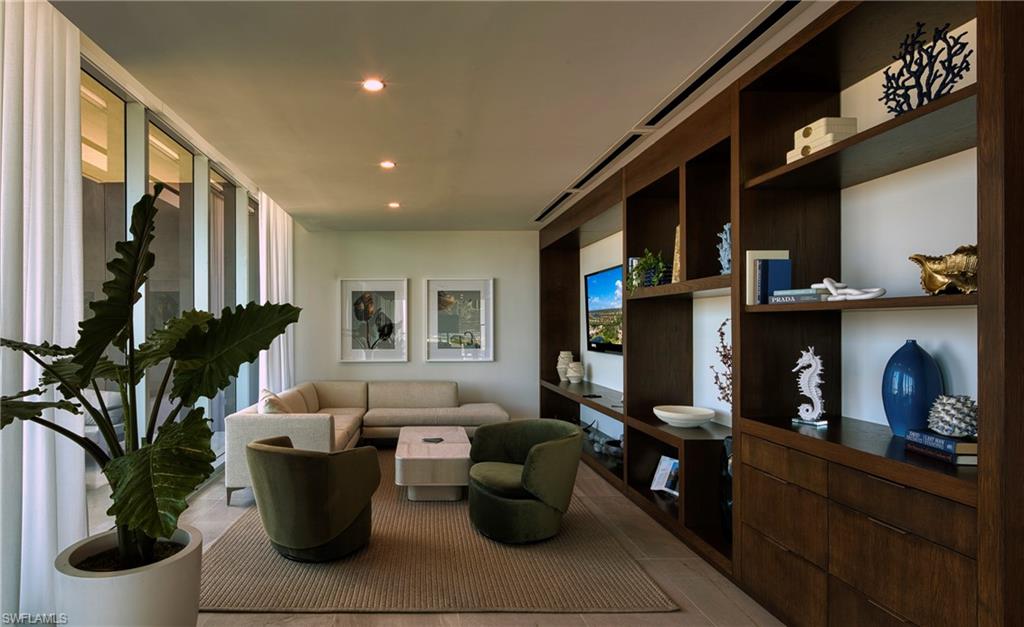ASCENT AT METROPOLITAN NAPLES - Residential Lease
