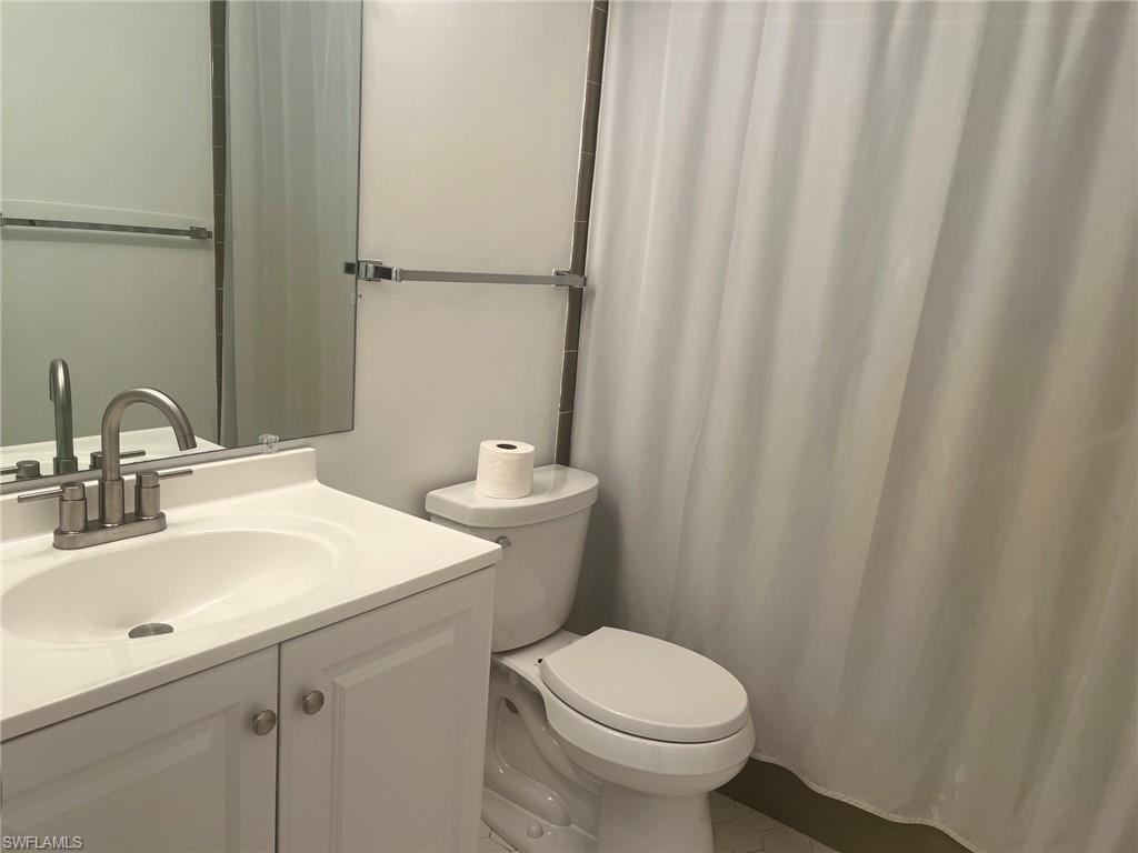 SEVEN LAKES - Residential