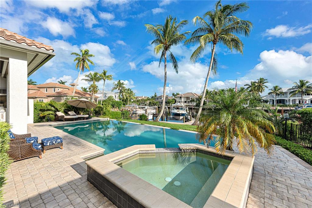 ROYAL HARBOR - Residential