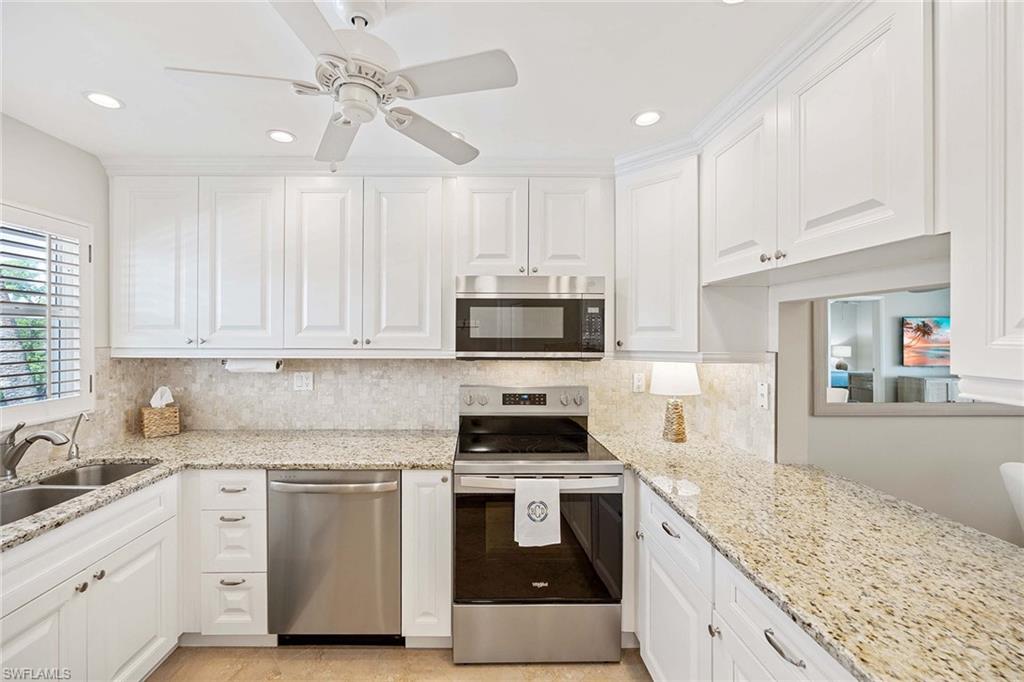 HIGH POINT COUNTRY CLUB - Residential Lease