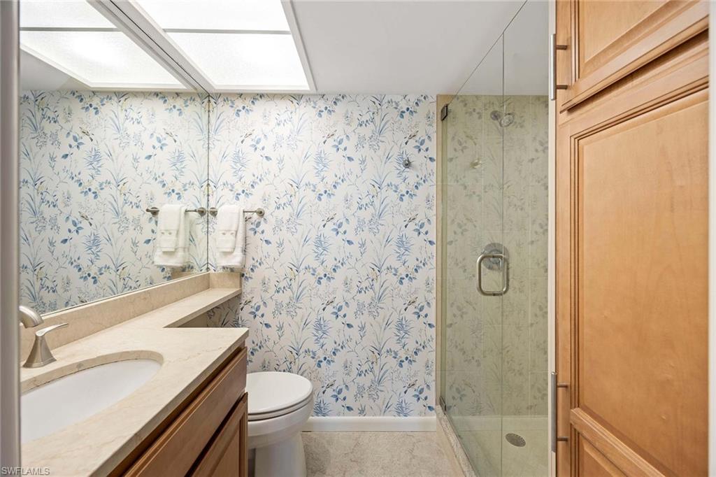 HIGH POINT COUNTRY CLUB - Residential Lease