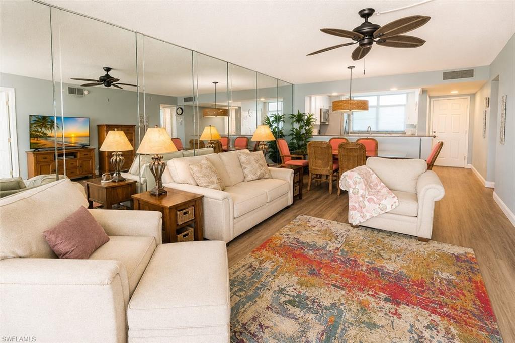 THE PALMS OF BAY BEACH - Residential Lease