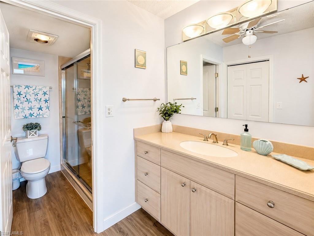 THE PALMS OF BAY BEACH - Residential Lease