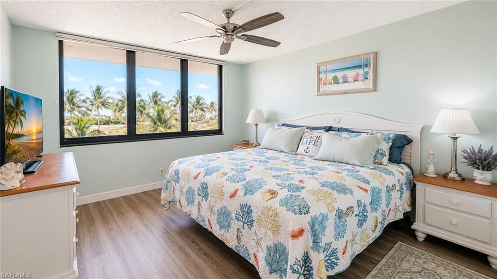 THE PALMS OF BAY BEACH - Residential Lease