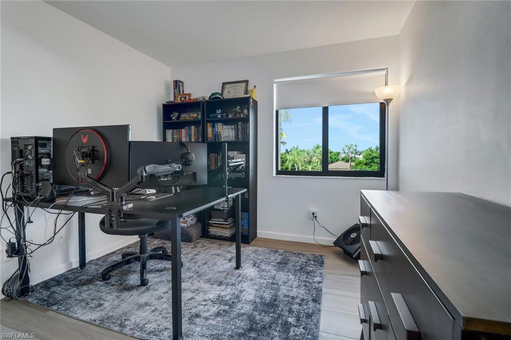 LAKEWOOD - Residential