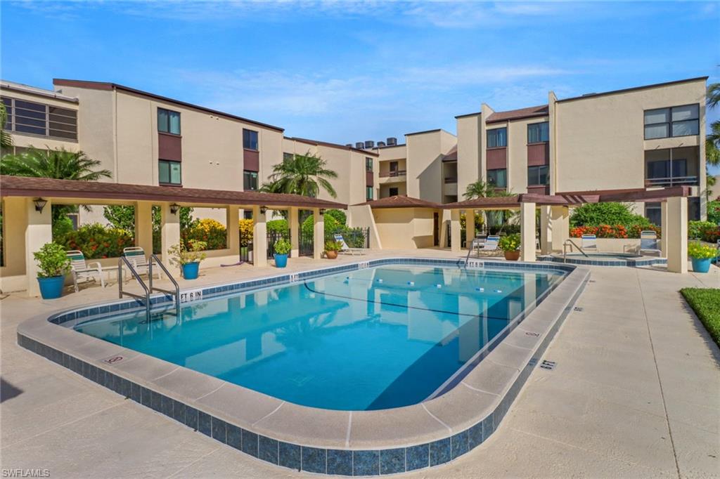 LAKEWOOD - Residential