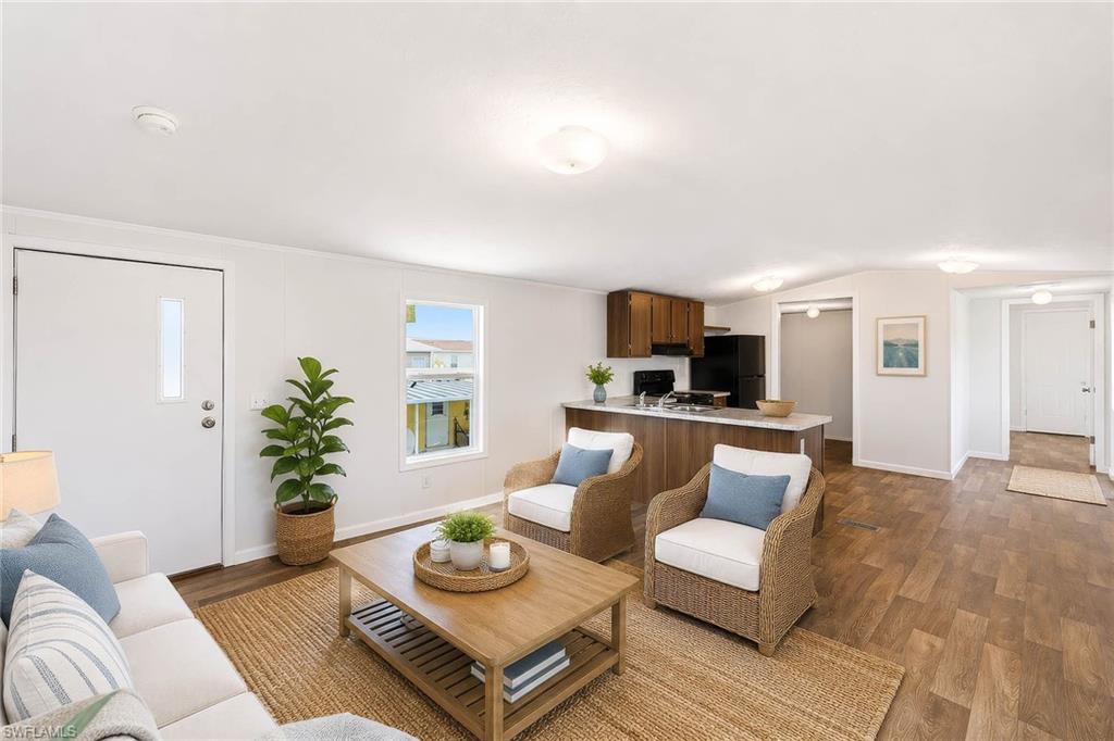 MARINERS COVE - Residential