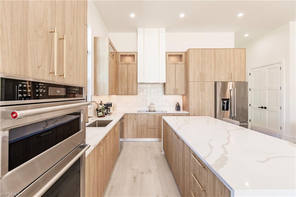 NAPLES PARK - Residential