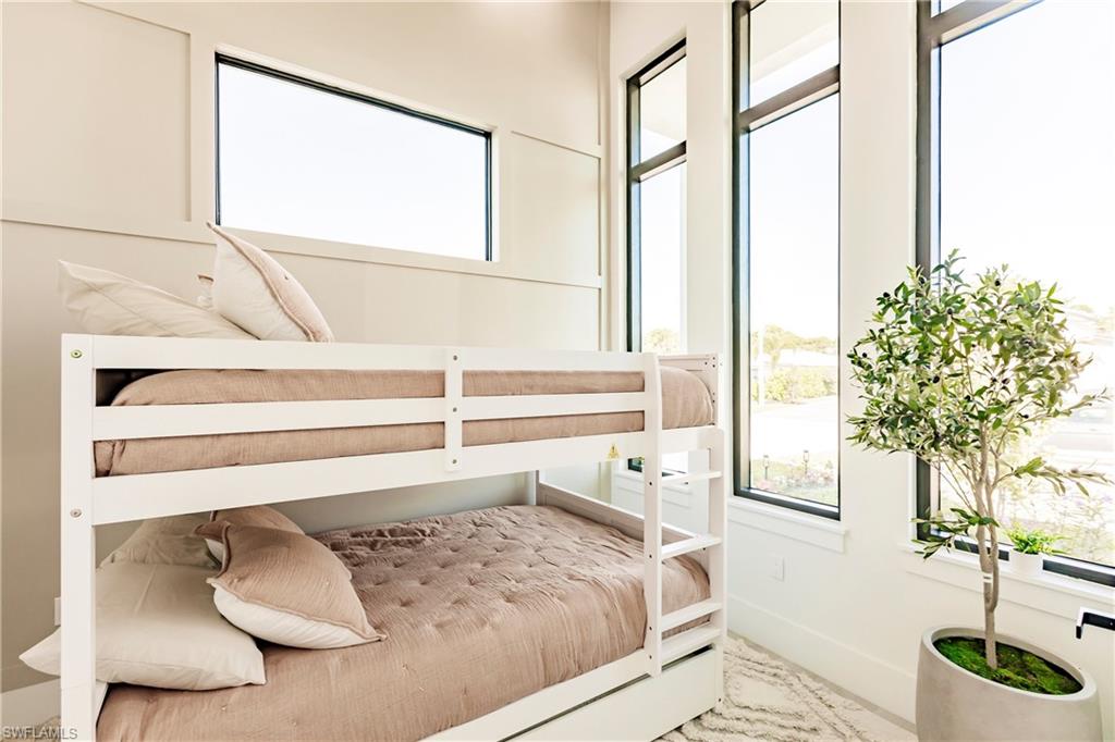 NAPLES PARK - Residential