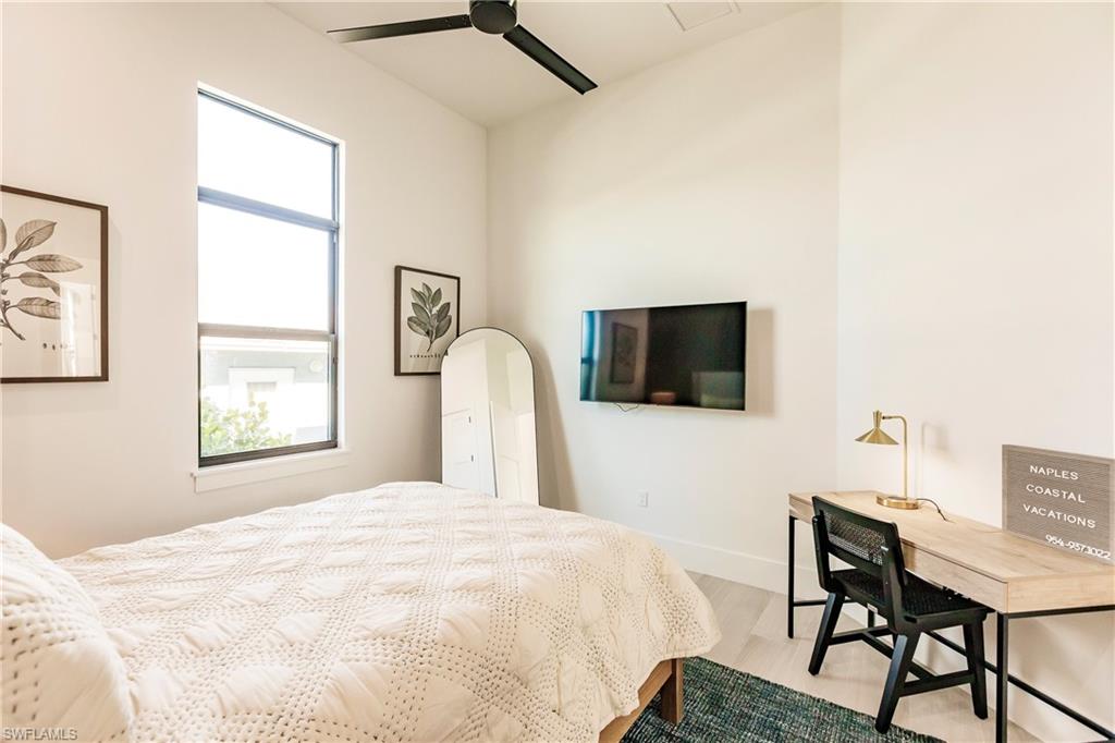 NAPLES PARK - Residential