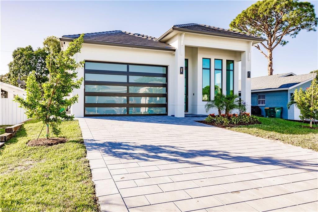 NAPLES PARK - Residential