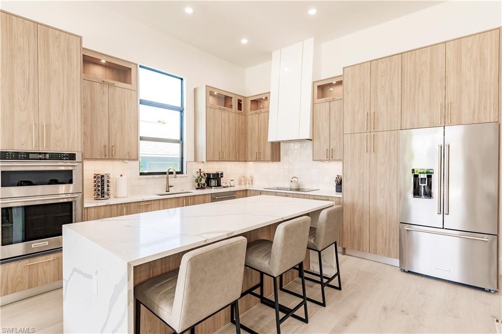 NAPLES PARK - Residential