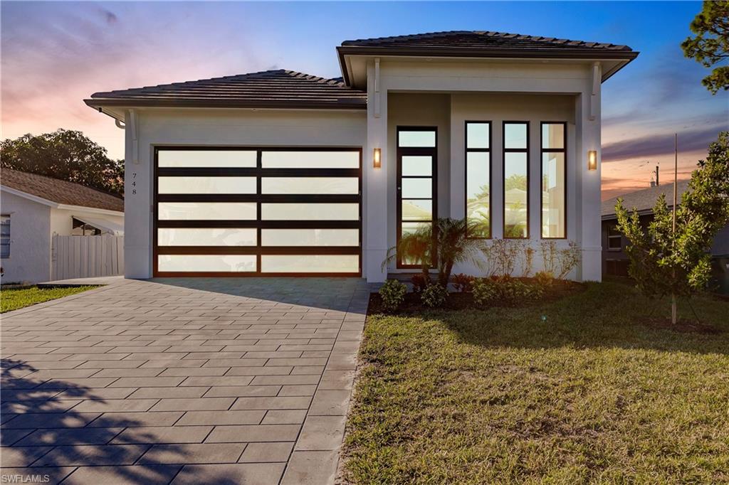 NAPLES PARK - Residential