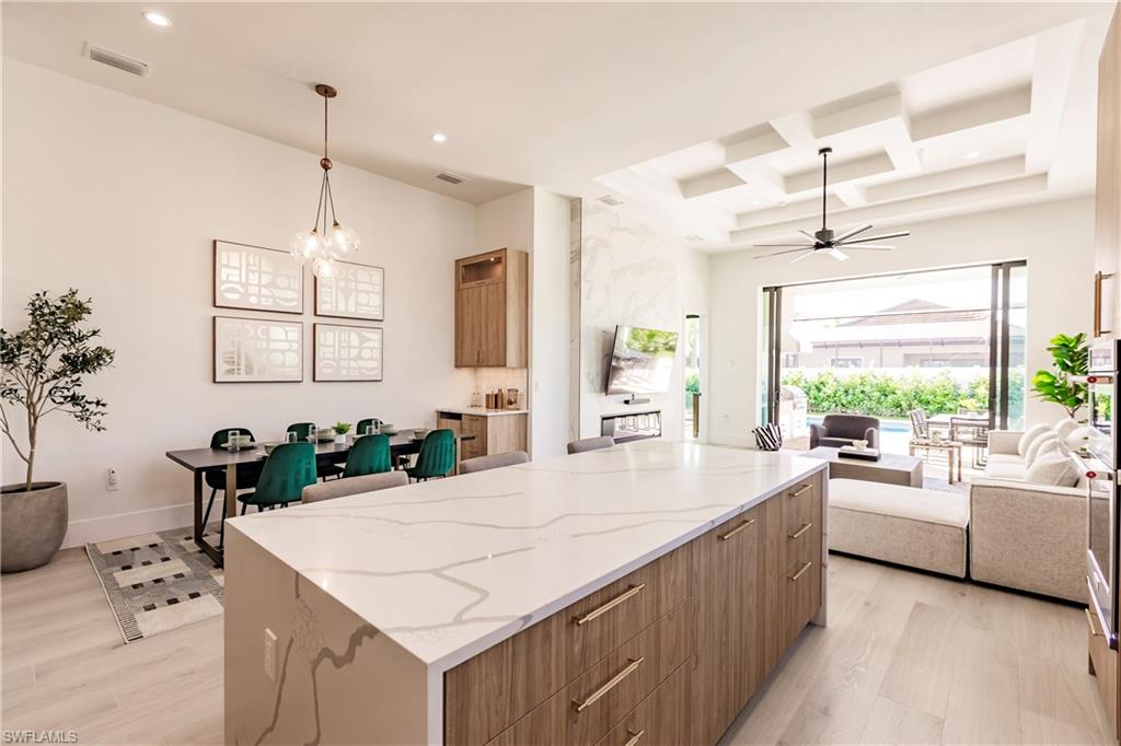NAPLES PARK - Residential