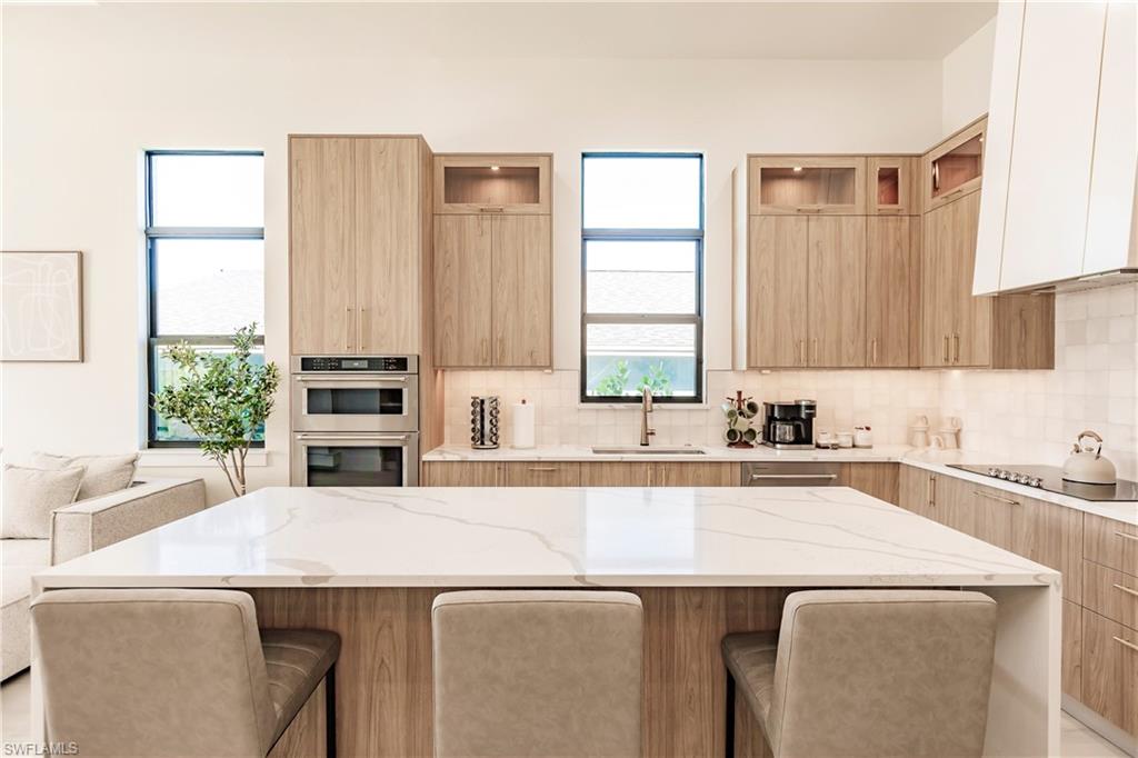 NAPLES PARK - Residential