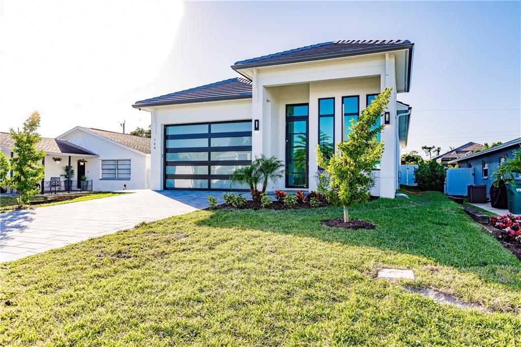 NAPLES PARK - Residential