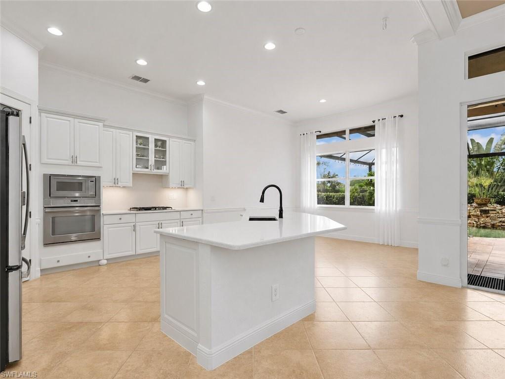 BELLE LAGO - Residential