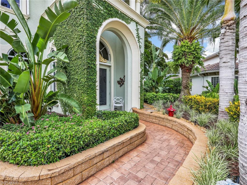 BELLE LAGO - Residential