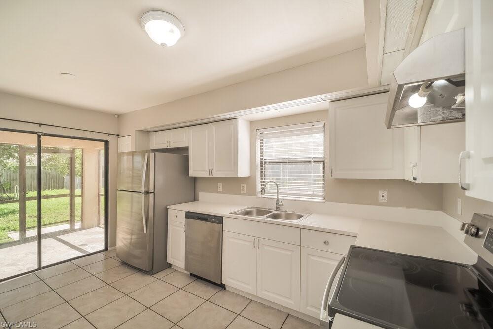 CAPE CORAL - Residential Lease