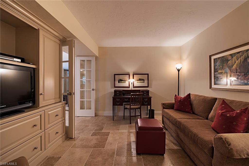 SOMERSET AT MOORINGS - Residential